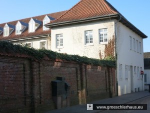 Das ehemalige Gefängnis und das Mahnmal für die ermordeten Juden Jevers an der Frl. Marienstraße (Foto von 2015)