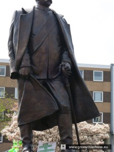 Das Bisputin-Denkmal von Wilhelmshaven Wann ist die nächste Enthüllung?